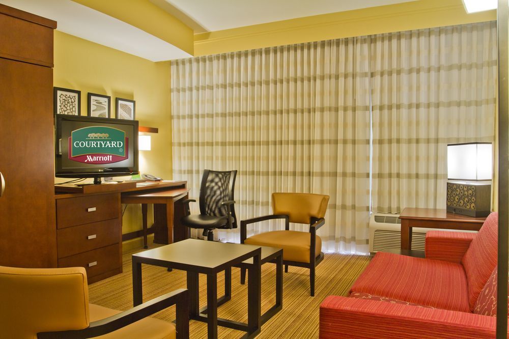 Courtyard Charlotte Concord Hotel Phòng bức ảnh